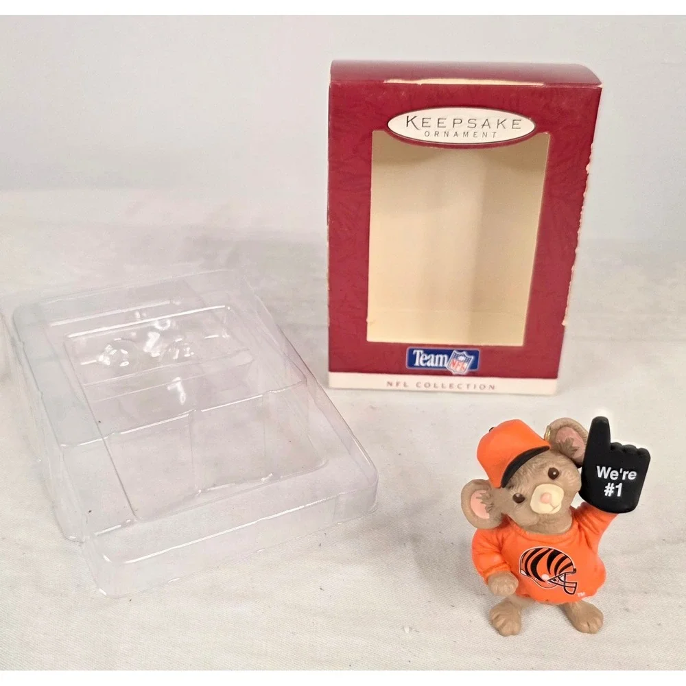 Hallmark Keepsake Ornament Cincinnati Bengals NFL Mouse We're #1 Fan Vintage